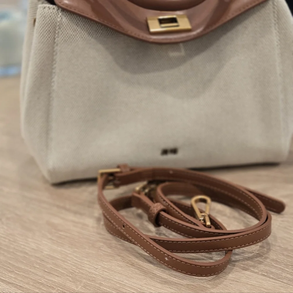 JW PEI Canvas Handbag With Faux Leather Trimming And Accents. Like New. - Picture 5 of 9